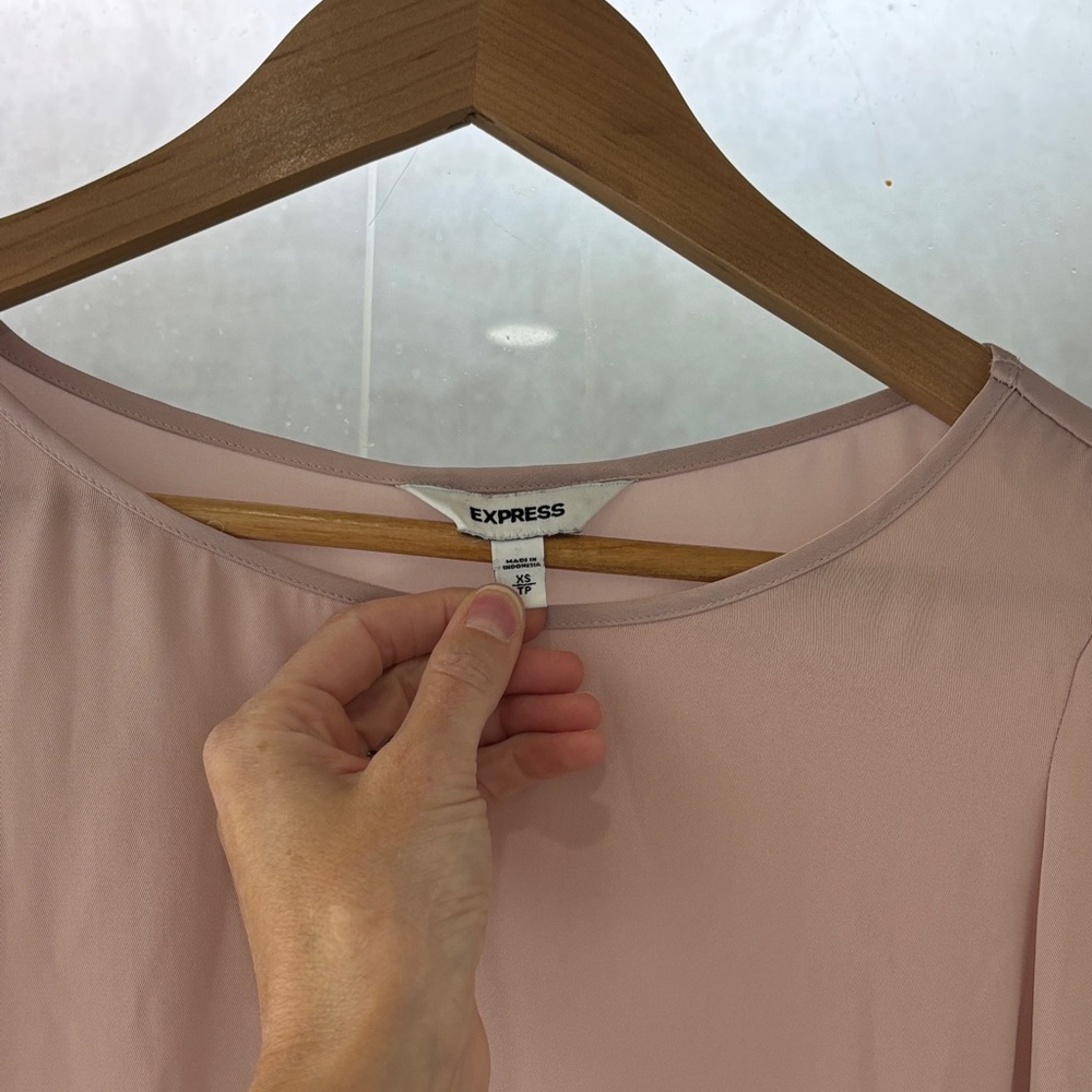 Express Blush Button-Cuff Blouse - Picture 3 of 5